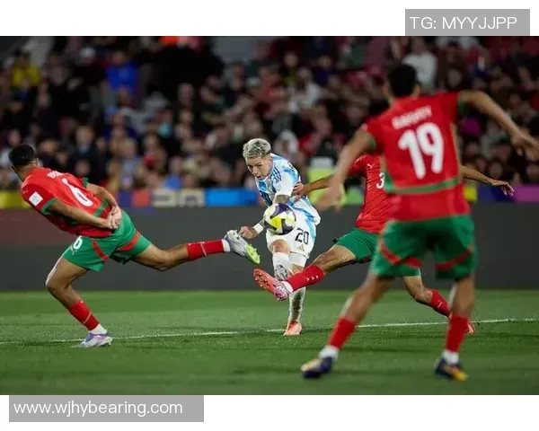 出战4场完成3场零封+两度扑点，迈尼昂当选米兰11月最佳球员